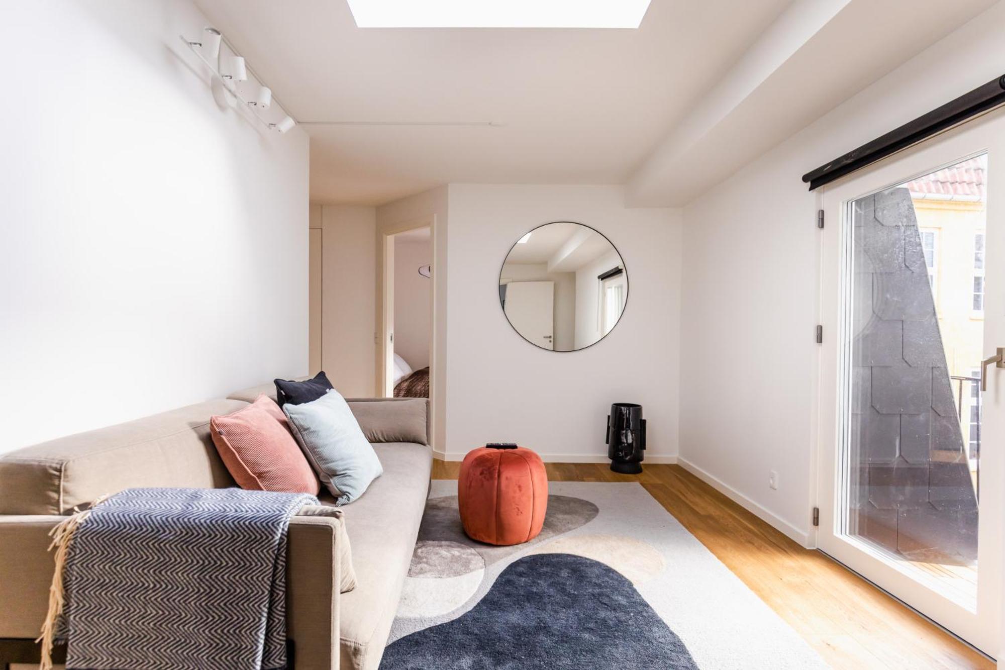 Beautiful Apartments On Stroget In Copenhagen City Center Room photo