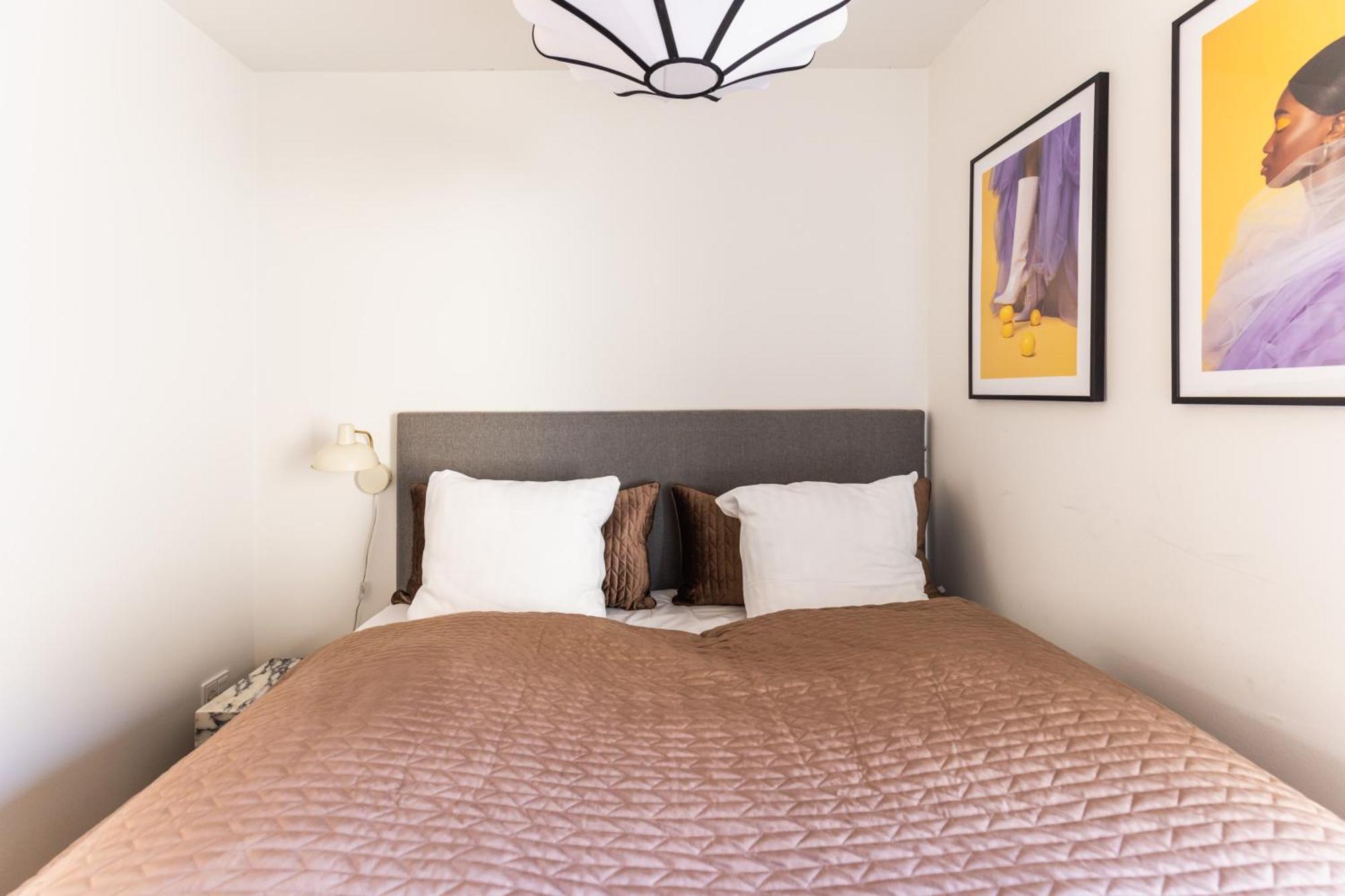 Beautiful Apartments On Stroget In Copenhagen City Center Room photo