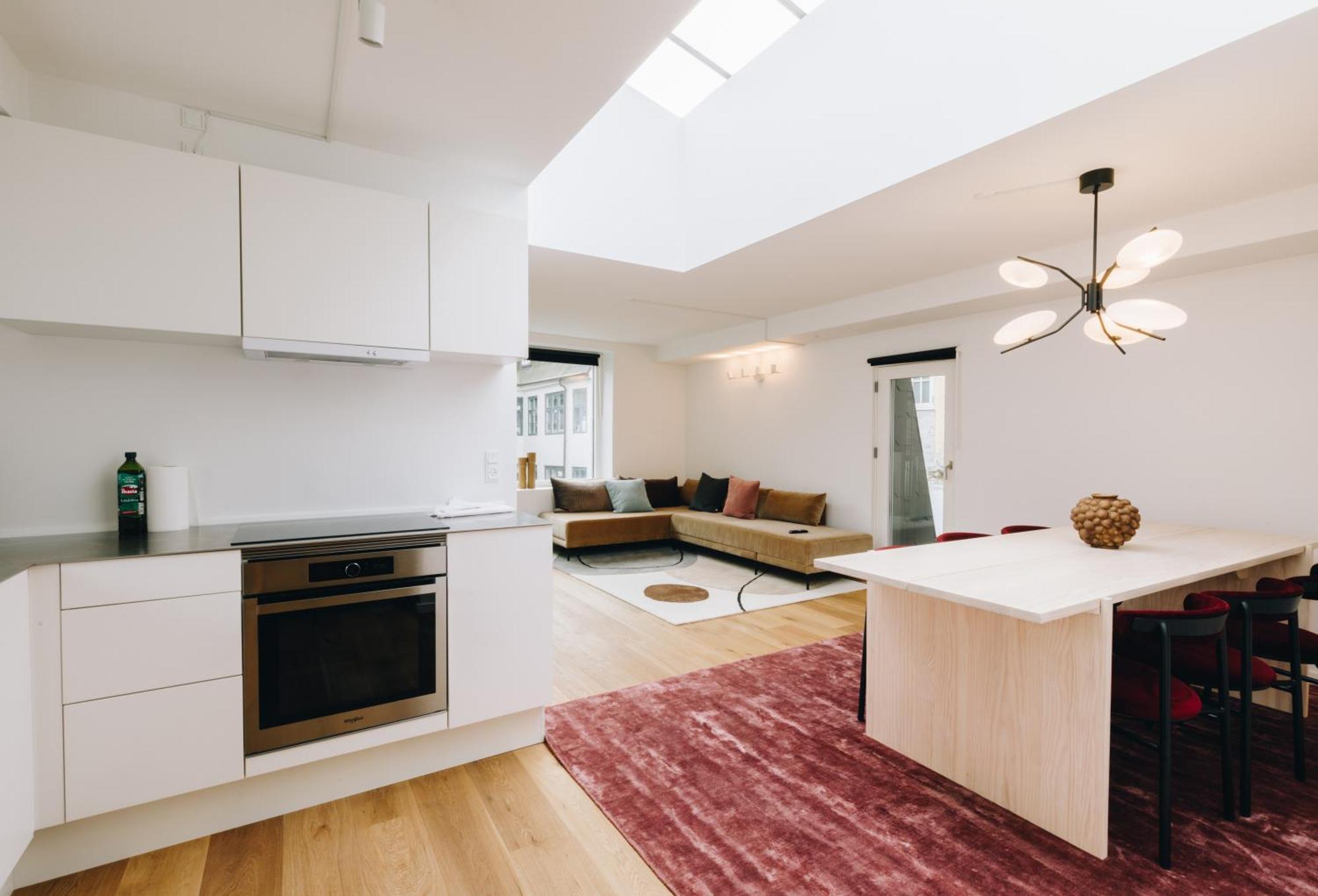 Beautiful Apartments On Stroget In Copenhagen City Center Room photo