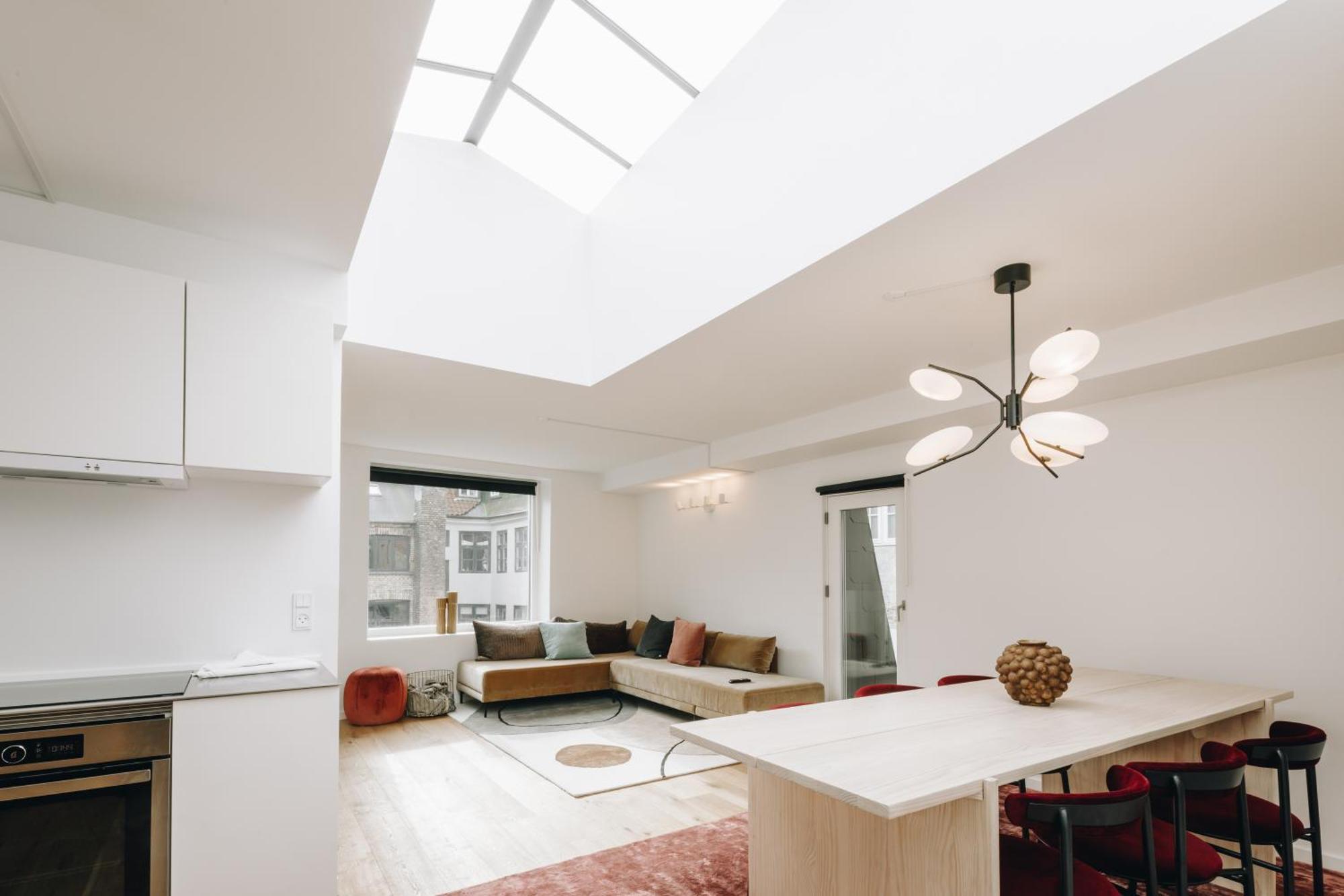Beautiful Apartments On Stroget In Copenhagen City Center Room photo