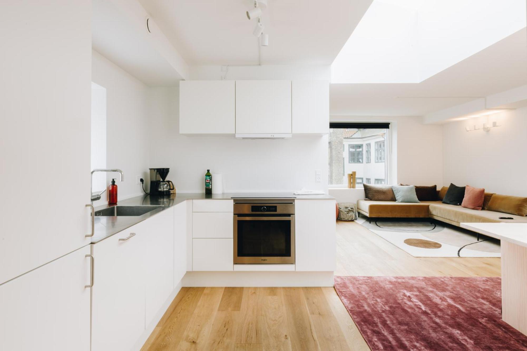 Beautiful Apartments On Stroget In Copenhagen City Center Room photo
